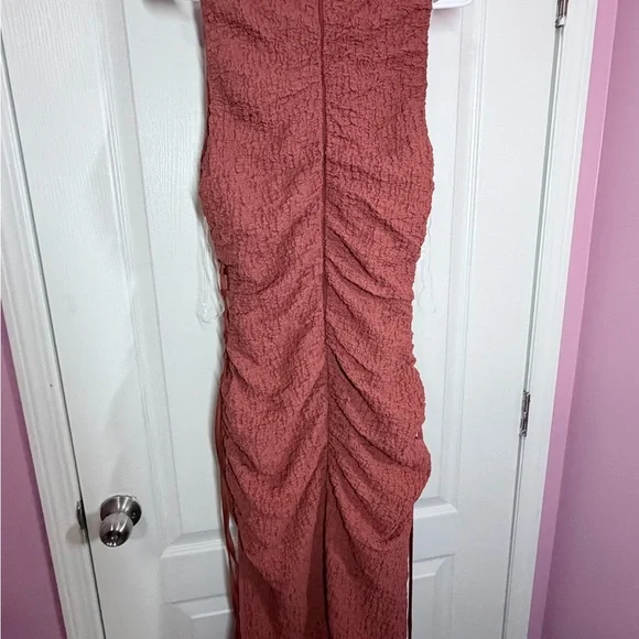 🧡Elegant Rust Sleeveless Dress - Picture 5 of 8